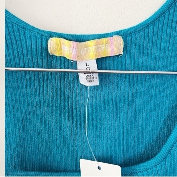 Urban Outfitters Teal Blue Ribbed Knit Cut Out Tank Top Size Large Side Tie NEW - Picture 4 of 7